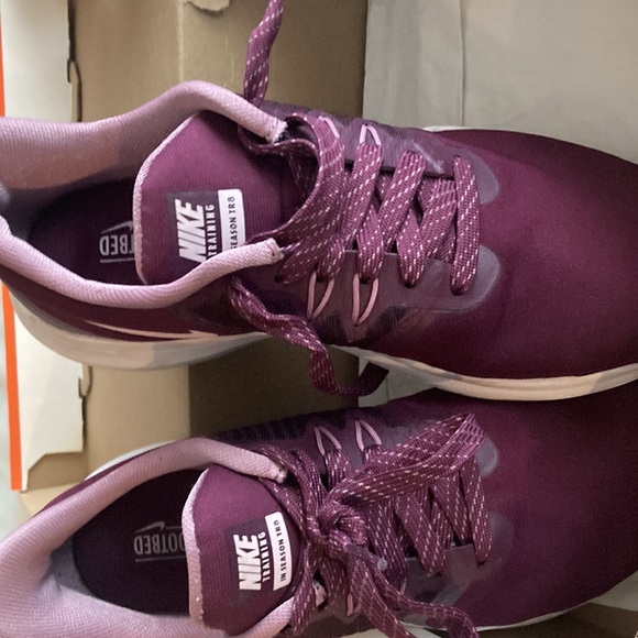 Sneakers - Picture 6 of 6